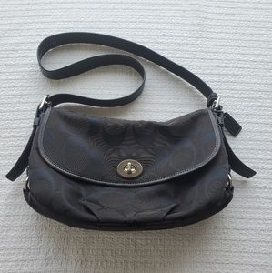 Coach Signature Shoulder Bag Black Crossbody No F1026-F15171